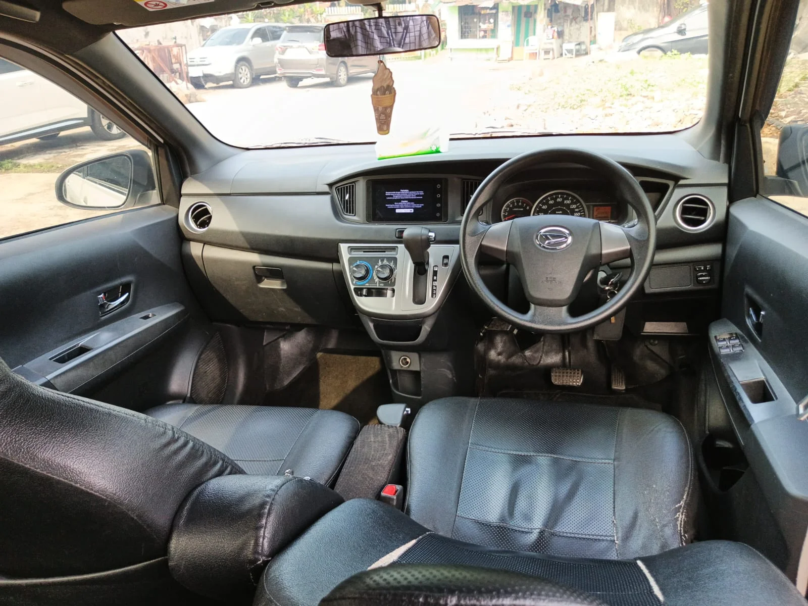 rental mobil jakarta