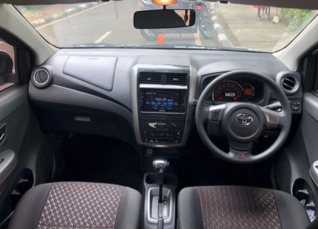rental mobil jakarta